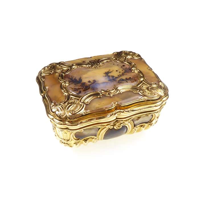 Gold and moss agate mounted box, of shaped rectangular outline,